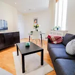 Spacious 4-Bed In St.John\'S Wood