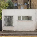 Modern Studio In Central Chelsea