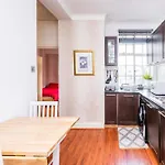 Classic Marble Arch Apartment