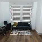 Tranquil 1Br In Hendon