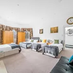 Comfort And Space In Canary Wharf With Easy Access To London Excel, O2 Arena And City Airport