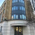Modern 1 Bed Flat In Maida Vale