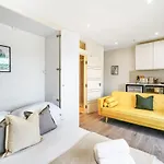 Spacious Studio Apartment In Green Lanes