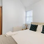 Apt 4, Soho Apartments 2Nd Floor By Indigo Flats