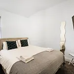Apt 4, Soho Apartments 2Nd Floor By Indigo Flats