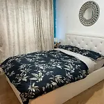 Beautiful 1 Bedroom Ground Floor With Shared Bathroom