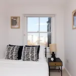 The Notting Hill Hideout - 2Bdr Apartment