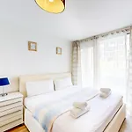 Chic 2Bed Apt - 4 Mins To Dalston Junction Station