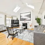 Spacious Fitzrovia Apartment 3 Bed