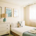 Luxury 3 Bedroom Apartment In South Kensington Near Museums