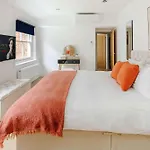 Luxury 3 Bedroom Apartment In Marylebone