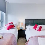Oxford Street Luxurious Residence