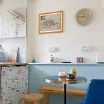 Cosy Studio By Tower Bridge - St Katharine Dock