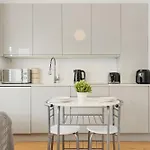 Cosy Studio Flat With Free Parking