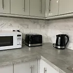 Stylish 4 Bed Apartment Kings Cross