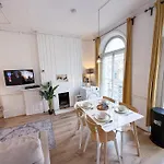 Chic 2-Bedroom Flat In Farringdon Barbican Centre