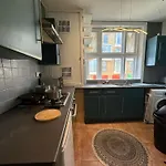 A3-1St Floor 2 Bed Flat Near Elephant And Castle