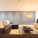 Charming City Retreat In Central London