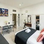 Stylish Flat For 2-4 By Kilburn & Hampstead Station