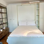 Beautiful Studio Flat Chiswick