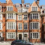 Stylish Family Apartments Near Kensington High Street