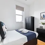 Acton Central Apartment