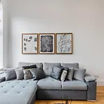 Acton Central Apartment