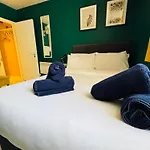 Private Studio Flat In Centre
