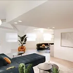 Brand New Refurbishment Townhouse In Notting Hill Near Portobello Road With Ac Air Conditioning & Roof Terrace