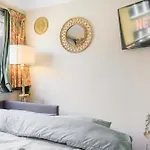 Luxury 2Br - Steps From Oxford Circus & Soho