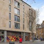 London Chelsea Apartment