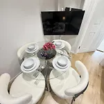Luxury 3Bdr Apartment In King\'S Cross