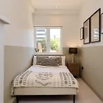 East Finchley Retreat - 2Bdr Ground Floor Flat With Terraces
