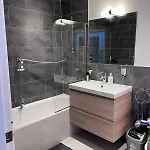 Luxury 2 Bed 2 Bath Penthouse
