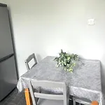 Aldgate Holiday Apartment In Central London