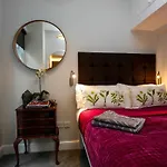 Cosy 1Br Apt With Balcony, East Putney,2Min Tube