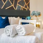 Modern Studio Apartments Nw2 London Self Check-In Pet Friendly