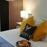 Stunning 3-Bedroom, 2-Bathroom, Garden & Hot Tub, West Kensington