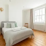 Renovated Urban Retreat In Hammersmith - Comfy & Central
