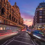 Elegant 2-Bed Flat With Stunning Harrods View Prime Knightsbridge
