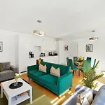 Two Bed Apartment By Livestay Short Lets & Serviced Accommodation London Near Oxford Circus