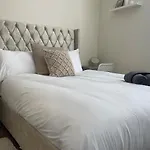 Cozy Prime London Apartment