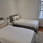 Bright East Dulwich Apartment