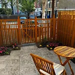 Tower Bridge 2 Bedrooms House