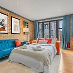 Modern And Industrial 2 Bed - Close To London Bridge, Sleeps 6