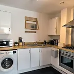 Cosy 1Br, 5Min To Canary Wharf &10 To Centre
