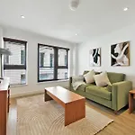 2 Bed Executive Apartment Next To Liverpool Street Free Wifi By City Stay Aparts London