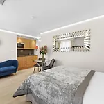 Cleveland Residences Russell Square