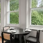 Prime Kensington 2Bd, 2Bath Close To Harrods