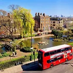 Two Bedroom Apartment By Brookland Stays Serviced Accommodation Short Lets London With Free Wifi
